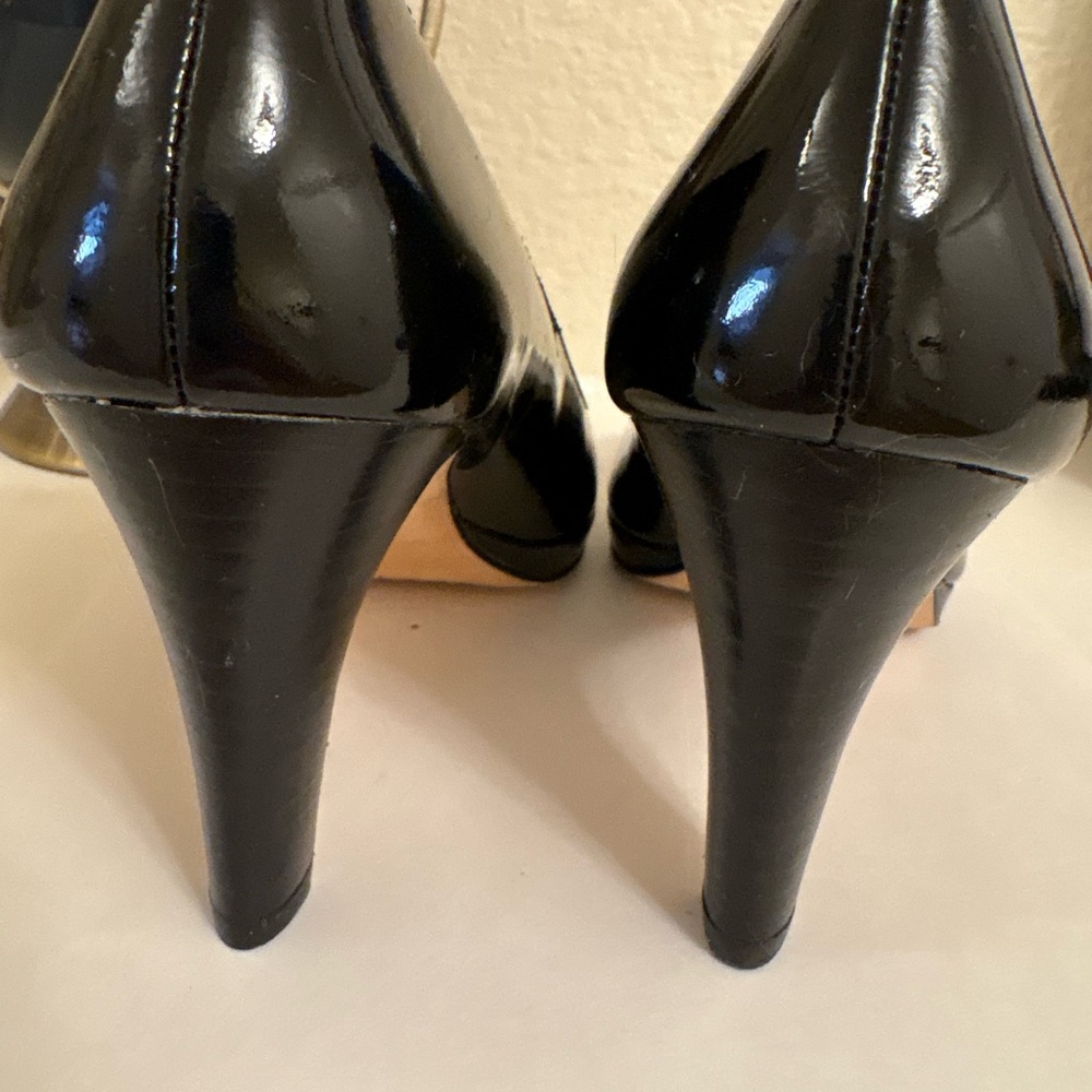 Cole Haan Black Patent Leather Classic Pumps - Size 6 1/2 - Picture 4 of 5